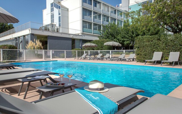 ibis Cavaillon Portes du Luberon