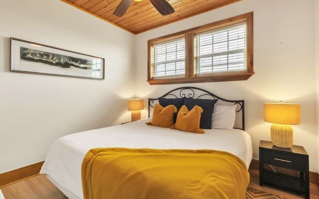 The Sandcastle 4 Bedroom Home by RedAwning