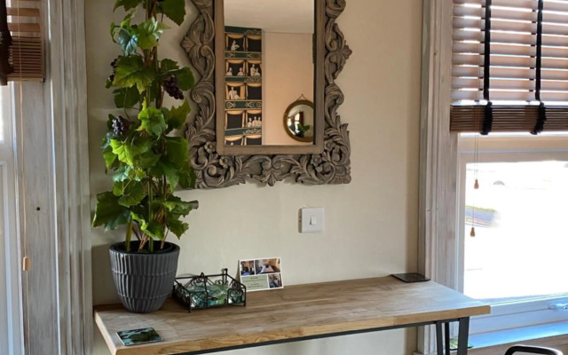 Fig Tree Flat - Recently Renovated