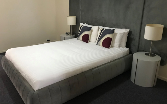 Highpoint International – Guest Rooms – Gladstone