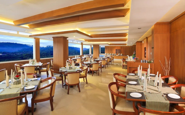 Crown Valley Resorts
