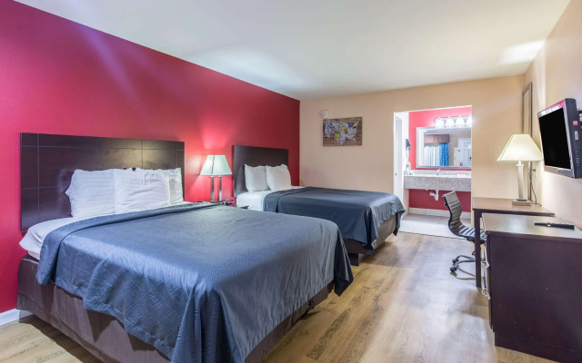 Quality Inn & Suites Bridge City/Orange