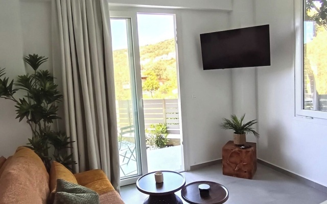 Lemon Tree - Private Garden & View
