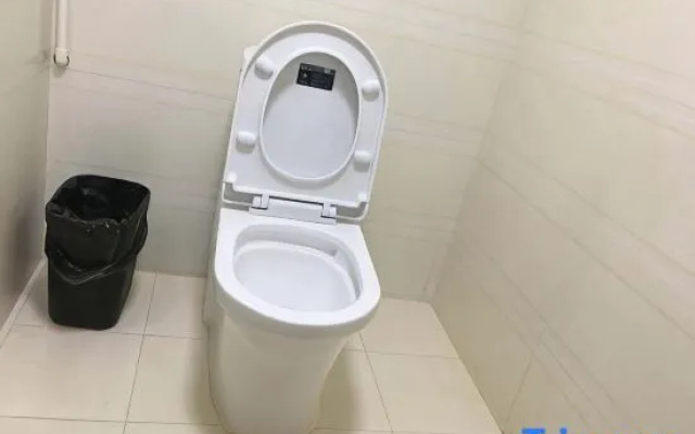 Maoming Junyue Business Hotel Renmin Avenue – Bathroom – Maoming