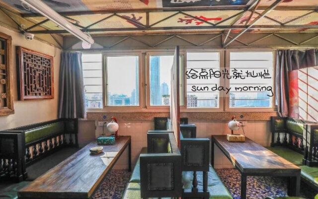 Only Cafe & Backpacker