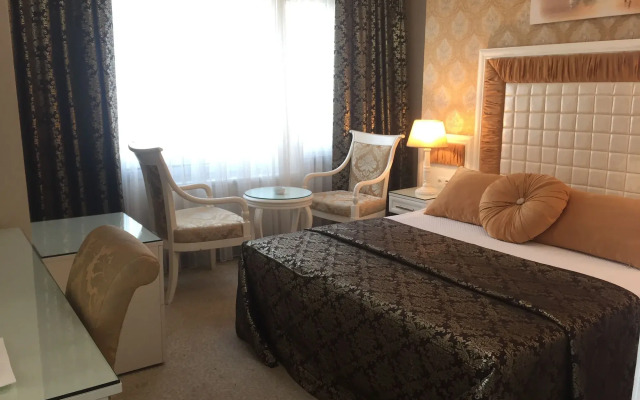 Pen Hotel