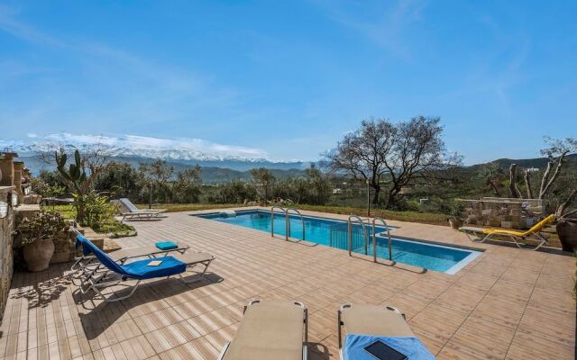 Athina Traditional Villa