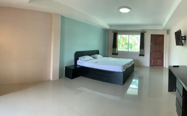 OYO 75329 Phensri Apartment