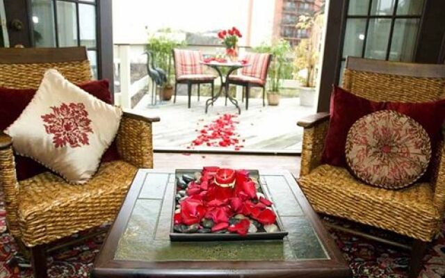 Inn on the Riverwalk