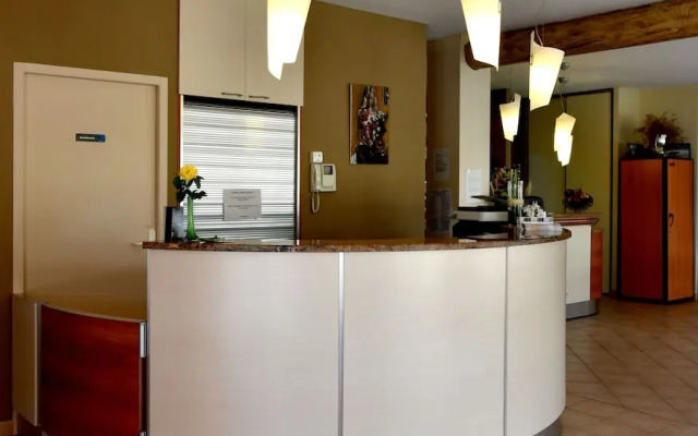 Hotel Pernes Les Fountaines