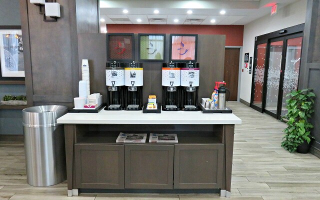 Hampton Inn by Hilton Detroit Dearborn