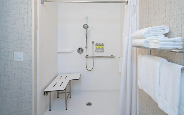 Holiday Inn Express Los Angeles Airport by IHG