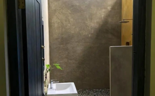 Gaia Lake Bungalow, Kandalama