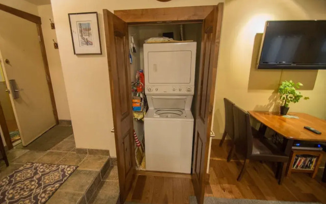 Lake Haus #C9 by Book by Owner