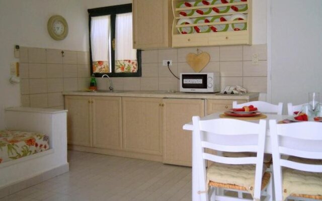 Palemilos Apartments