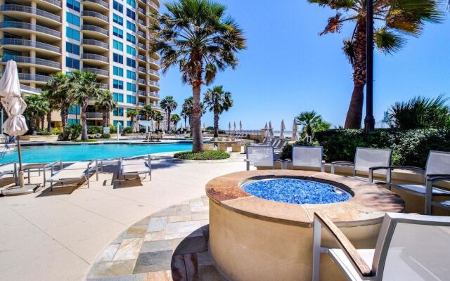 Palisade Palms Beachfront