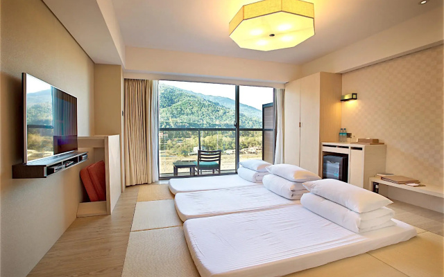 Chihpen Century Hotel