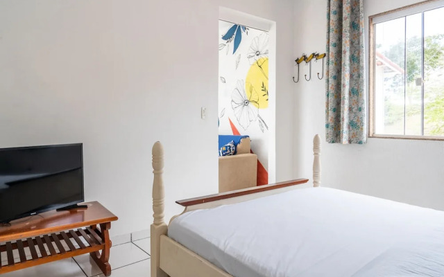 Casa em Cond com Lazer Completo Wi-fi e Garagem