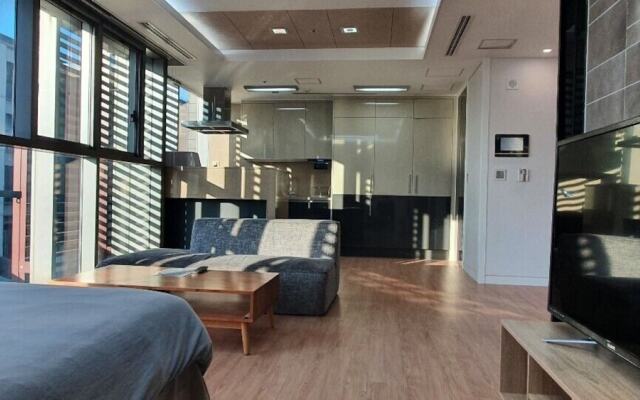 The november stay in Canal walk