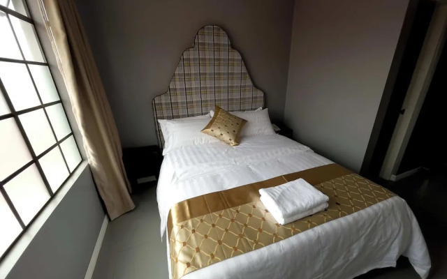 B Hotels Angeles City
