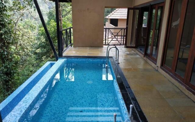 Silent Creek Resort