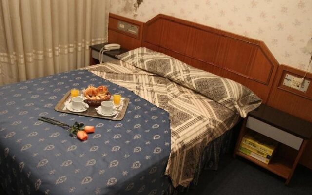 Hotel Rodney