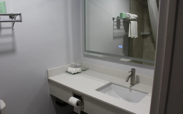 Bancroft Inn & Suites