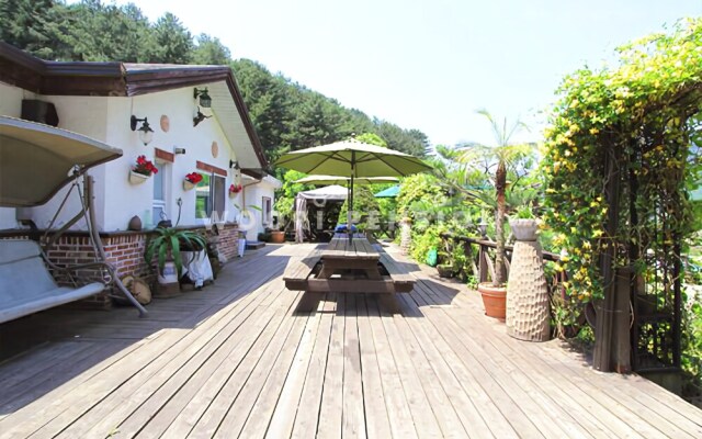 Gapyeong Dumae Pension