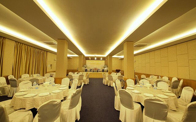 Ngwe Moe Hotel