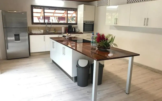 Bora Bora Beach House N658 DTO-MT