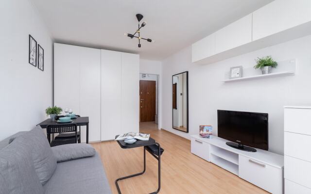 Comfy Studio Wielicka by Renters
