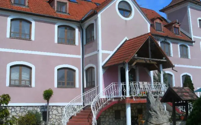 Csikós Lovasudvar