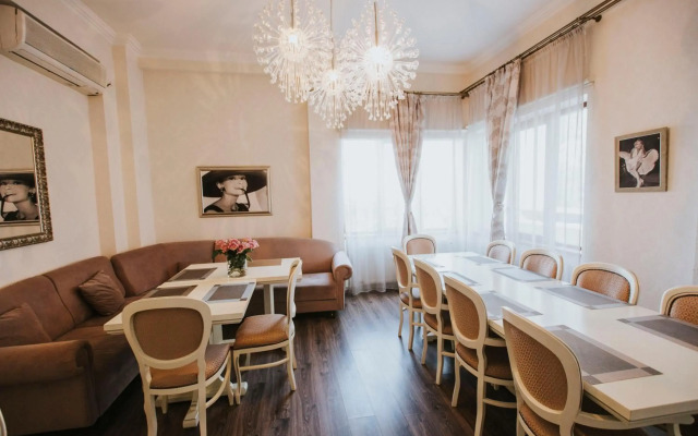 Cherie Hotel Boutique & Restaurant