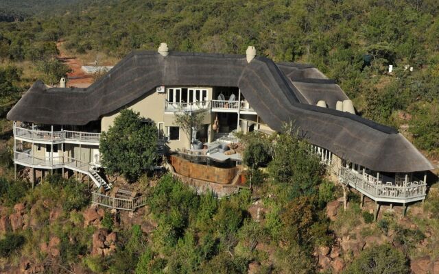 Clifftop Exclusive Safari Hideaway Lodge - All Inclusive