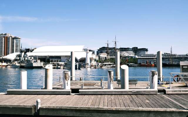 Metro Apartments on Darling Harbour - Sydney