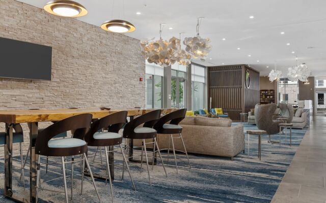 Element Hampton Peninsula Town Center