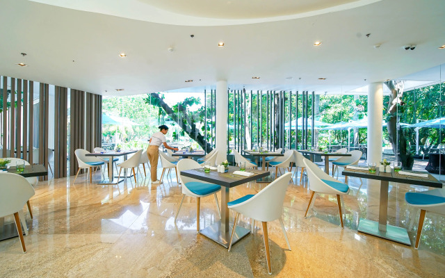 Tambuli Seaside Resort and Spa