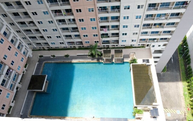 Homey And Comfy Studio At Puncak Bukit Golf Surabaya Apartment