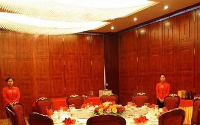 Lintong Grand Hotel - Lingcang