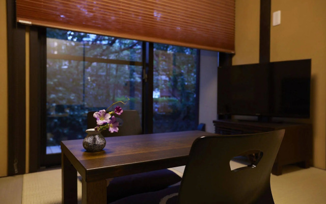 Rinn Shijo Takasegawa