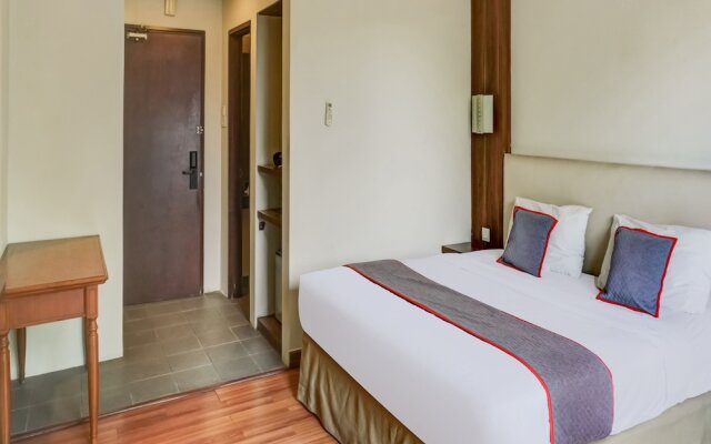 Townhouse OAK Hotel Grand Cikarang