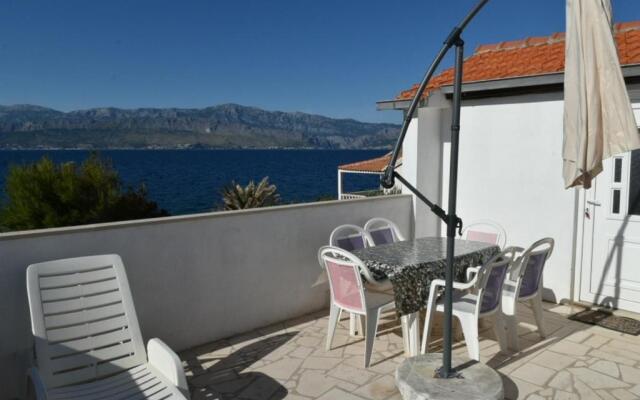 Apartment Ivo- 30m from the beach