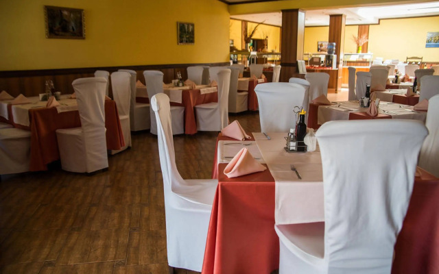 SPA Club Bor Hotel & Wellness