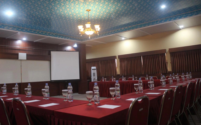 Aluky Hotel – Business – Majalengka