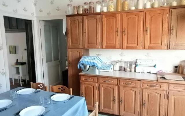 Gray centre ville avec vue sur Saône