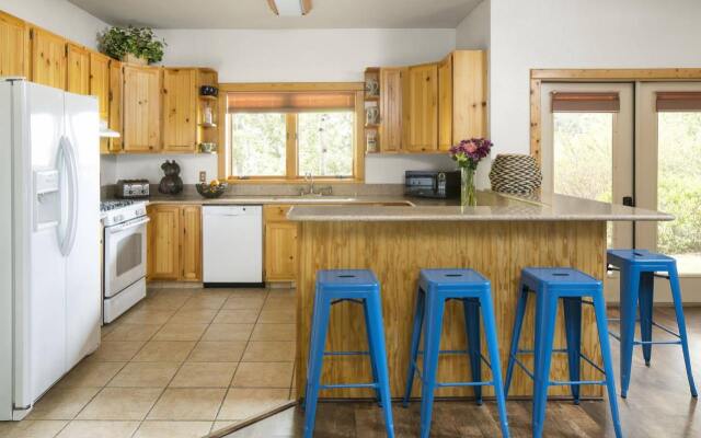 Allaire Timbers Inn