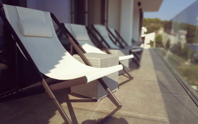 Sky Beach Aparthotel