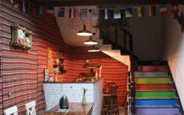 Lover Family Youth Hostel