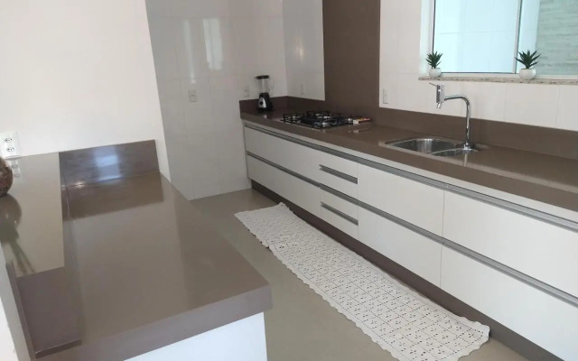 Casa 3 quartos praia de Bombas