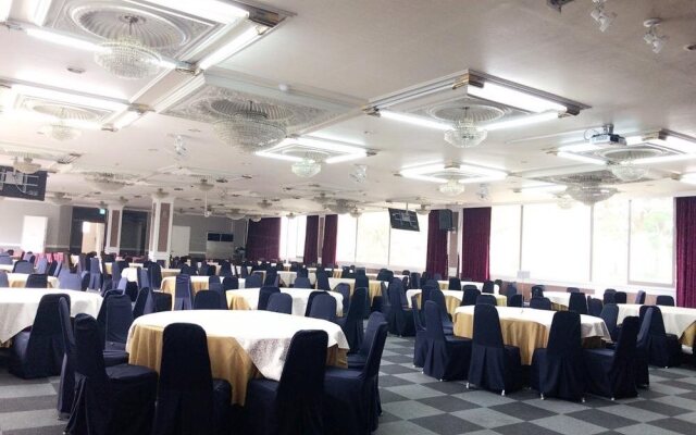 Lake Hills Songnisan Hotel
